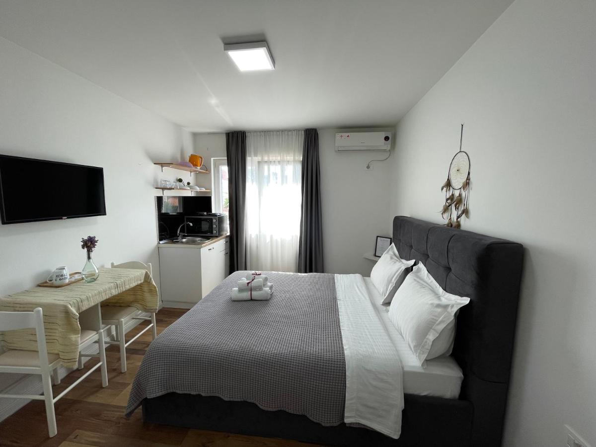 Central Studio Apartments Tirana Exterior foto