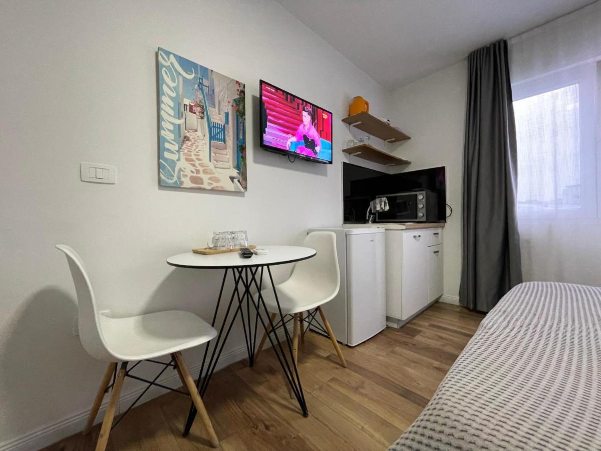 Central Studio Apartments Tirana Exterior foto