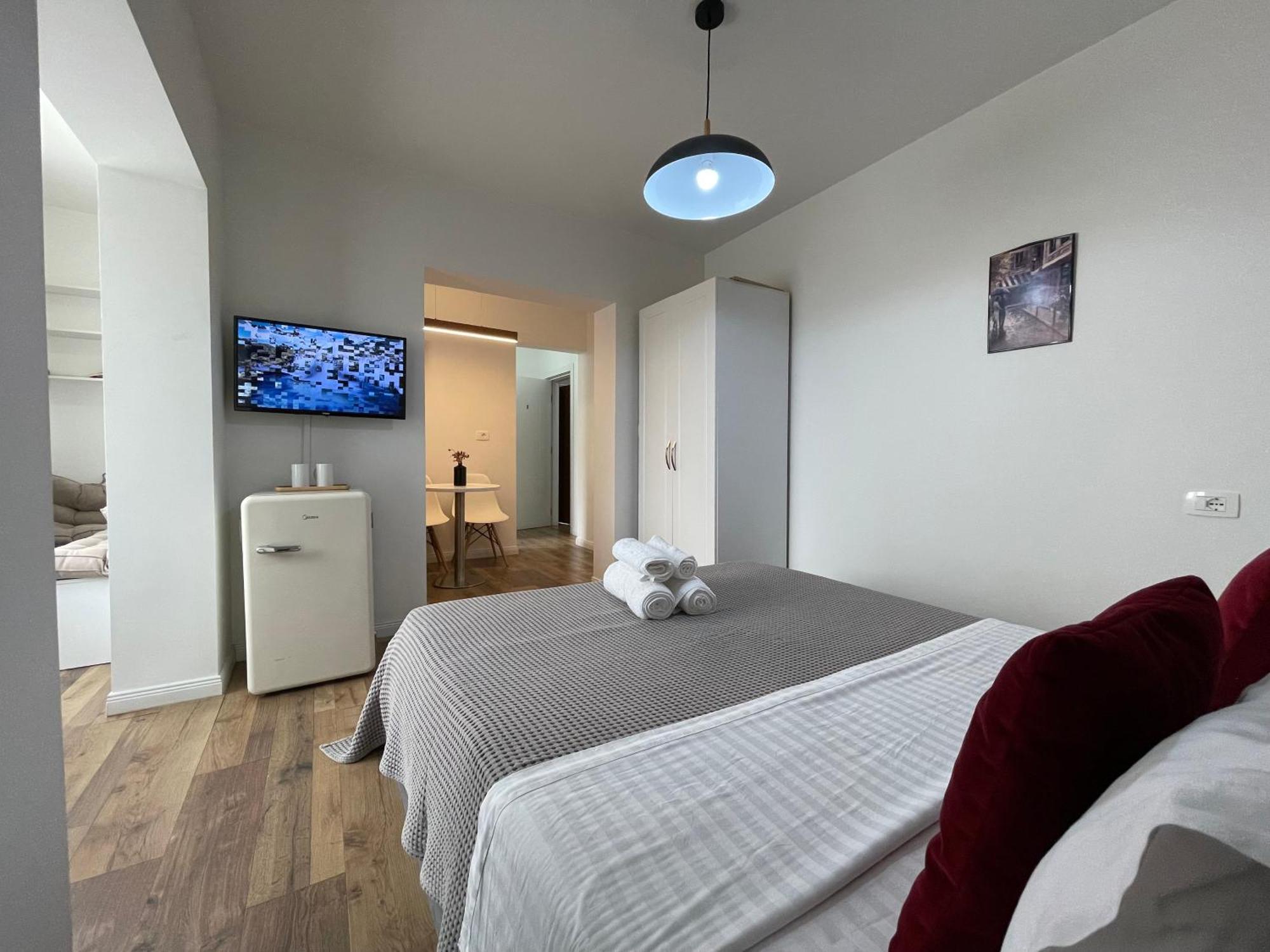 Central Studio Apartments Tirana Exterior foto