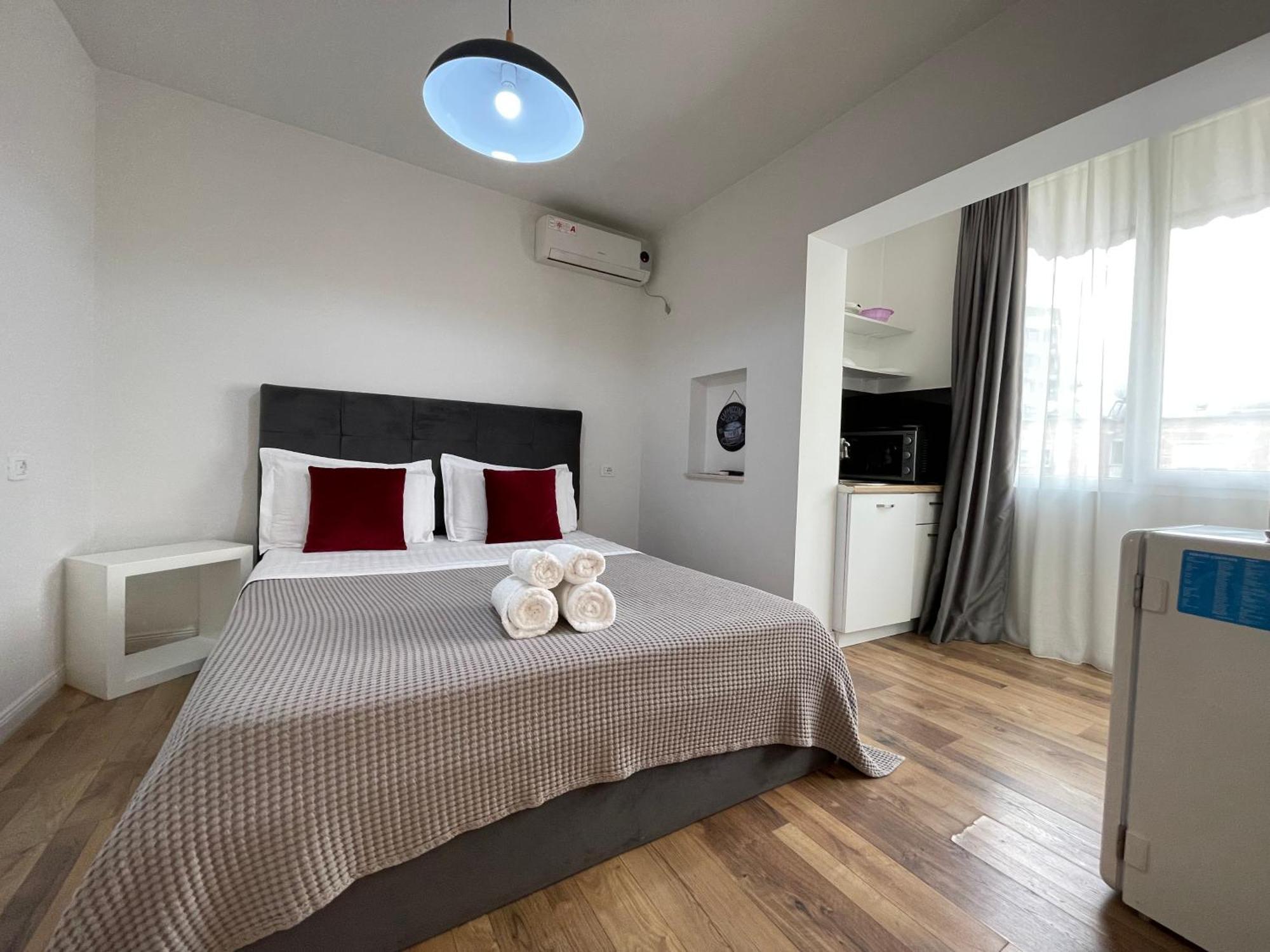 Central Studio Apartments Tirana Exterior foto